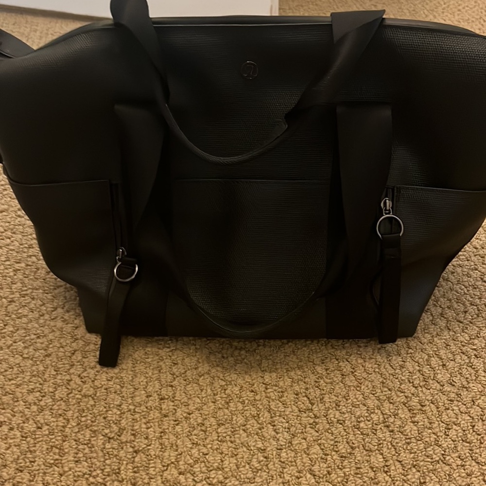 Lululemon bag
